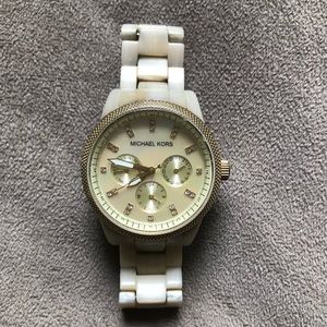 Michael Kors Horn watch
